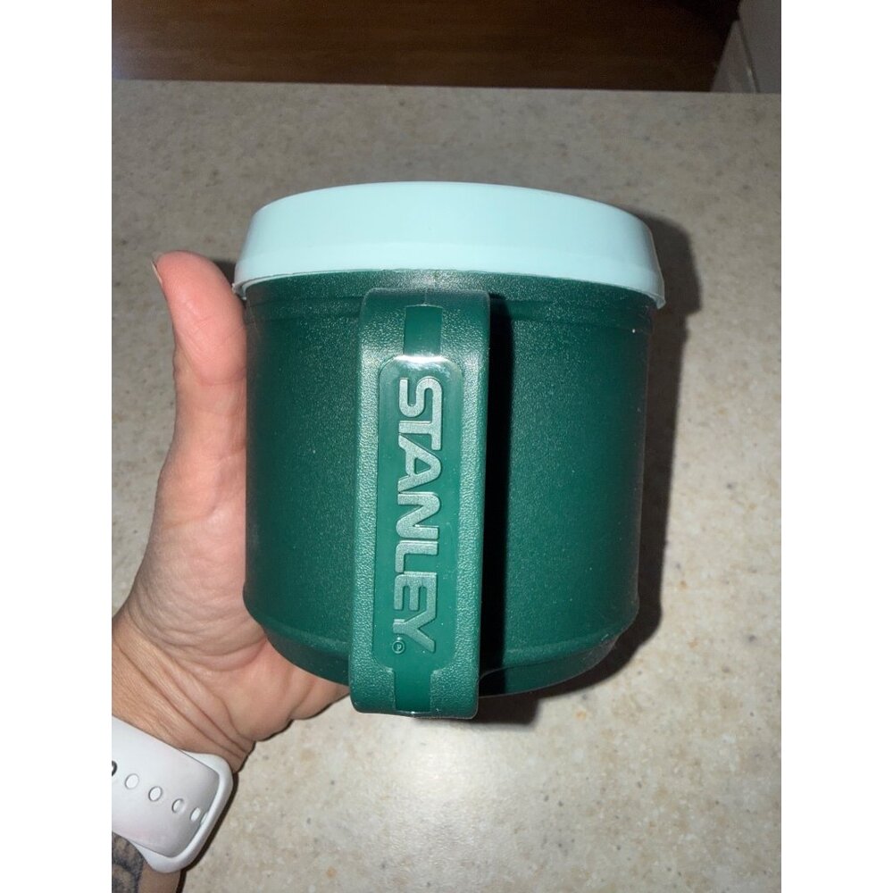 Vintage Stanley Aladdin 12 Oz Plastic Insulated Mug W/Lid‎ -USA Made